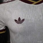 camiseta-españa-segunda-equipacion-version-jugador-mundial-2026-lateral-2