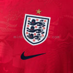 camiseta-inglaterra-segunda-equipacion-version-jugador-2026-escudo