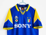 camiseta-juventus-segunda-equipacion-retro-1995-1996-pecho camiseta-juventus-segunda-equipacion-retro-1995-1996-pecho