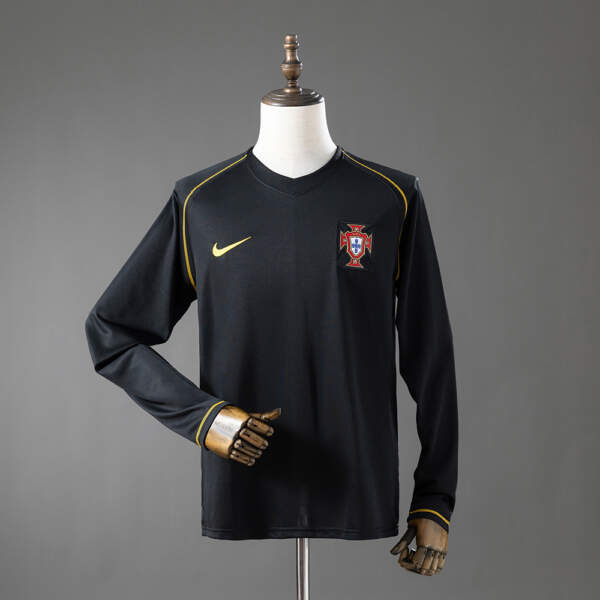 camiseta-portugal-segunda-equipacion-manga-larga-retro-2006 camiseta-portugal-segunda-equipacion-manga-larga-retro-2006