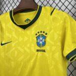 conjunto-niño-primera-equipacion-copa-do-mundo-2026-escudo conjunto-niño-primera-equipacion-copa-do-mundo-2026-escudo