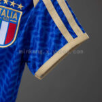 body-de-bebe-italia-primera-equipacion-2026-2027-puño