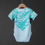 body-de-bebe-portugal-segunda-equipacion-2026-2027-parte-trasera body-de-bebe-portugal-segunda-equipacion-2026-2027-parte-trasera