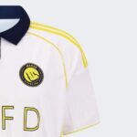 camiseta-al-nassr-tercera-equipacion-2025-2026-puño