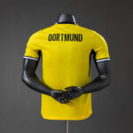 camiseta-borussia-dortmund-primera-equipacion-version-jugador-2026-2027-parte-trasera