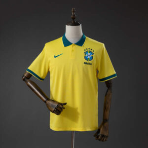 Polo Brasil 2026 Amarillo: elegancia futbolera inspirada en la Canarinha