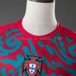 camiseta-portugal-calentamiento-rojo-2026-cuello camiseta-portugal-calentamiento-rojo-2026-cuello