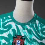 camiseta-portugal-calentamiento-verde-2026-cuello camiseta-portugal-calentamiento-verde-2026-cuello