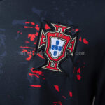 camiseta-portugal-edicion-especial-cr7-2026-escudo camiseta-portugal-edicion-especial-cr7-2026-escudo