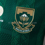 camiseta-sudafrica-segunda-equipacion-version-jugador-mundial-2026-escudo