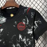 conjunto-niño-canada-segunda-equipacion-mundial-2026-escudo conjunto-niño-canada-segunda-equipacion-mundial-2026-escudo