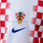 conjunto-niño-croacia-primera-equipacion-mundial-2026-escudo