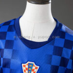 conjunto-niño-croacia-segunda-equipacion-mundial-2026-cuello conjunto-niño-croacia-segunda-equipacion-mundial-2026-cuello