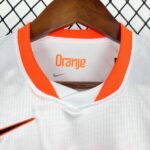conjunto-niño-holanda-segunda-equipacion-mundial-2026-cuello conjunto-niño-holanda-segunda-equipacion-mundial-2026-cuello