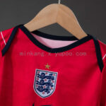 body-de-bebe-inglaterra-segunda-equipacion-mundial-2026-cuello body-de-bebe-inglaterra-segunda-equipacion-mundial-2026-cuello