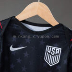 body-de-bebe-segunda-equipacion-2026-cuello
