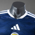 camiseta-escocia-primera-equipacion-version-jugador-mundial-2026-cuello