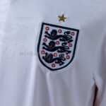 camiseta-inglaterra-primera-equipacion-manga-larga-mundial-2026-escudo camiseta-inglaterra-primera-equipacion-manga-larga-mundial-2026-escudo