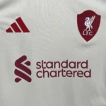camiseta-liverpool-segunda-equipacion-2025-2026-pecho