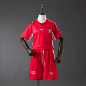 conjunto-niño-suiza-primera-equipacion-mundial-2026