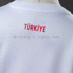 conjunto-niño-turquia-primera-equipacion-mundial-2026-cuello-trasero