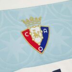 camiseta-ca-osasuna-segunda-equipacion-2026-2027-escudo camiseta-ca-osasuna-segunda-equipacion-2026-2027-escudo