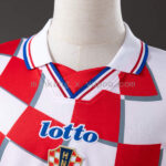 camiseta-croacia-segunda-equipacion-retro-1998-cuello camiseta-croacia-segunda-equipacion-retro-1998-cuello