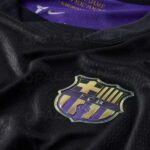 camiseta-fc-barcelona-segunda-equipacion-2026-2027-escudo camiseta-fc-barcelona-segunda-equipacion-2026-2027-escudo