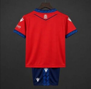 conjunto-niño-osasuna-primera-equipacion-2026-2027-parte-trasera