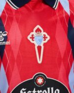 camiseta-celta-de-vigo-tercera-equipacion-2026-2026-escudo