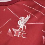 camiseta-liverpool-primera-equipacion-2026-2026-escudo