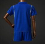 conjunto-niño-chelsea-primera-equipacion-2026-2027-parte-trasera conjunto-niño-chelsea-primera-equipacion-2026-2027-parte-trasera
