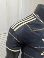 camiseta-ajax-tercera-equipacion-version-jugador-2026-2027-puño