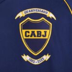 camiseta-boca-juniors-primera-equipacion-2026-escudo