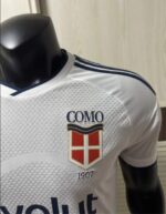 camiseta-como-segunda-equipacion-version-jugador-2026-2027-escudo camiseta-como-segunda-equipacion-version-jugador-2026-2027-escudo