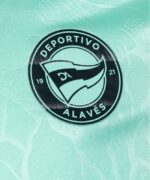 camiseta-deportivo-de-alaves-tercera-equipacion-2026-2027-escudo