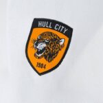 camiseta-hull-city-segunda-equipacion-2026-2027-escudo