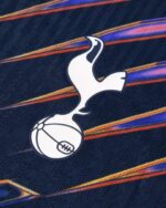 camiseta-tottenham-segunda-equipacion-2026-2027-escudo