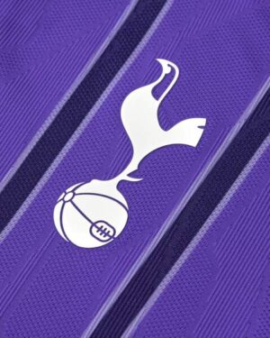 camiseta-tottenham-tercera-equipacion-2026-2027-escudo