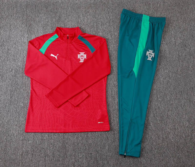 chandal-portugal-cremallera-baja-rojo-2026-2027-1